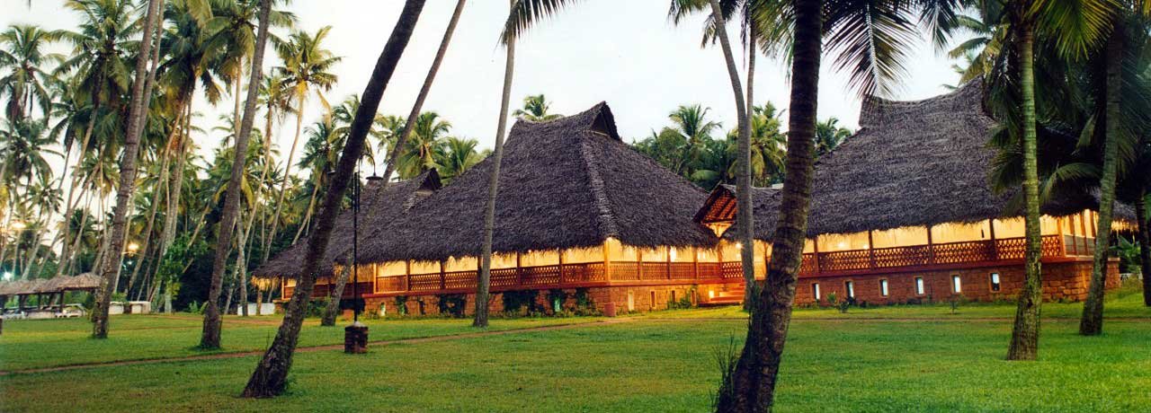  Kerala Romance – A Honeymoon Through Hills and Backwaters