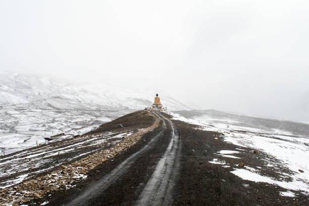 https://media.istockphoto.com/id/997444348/photo/snow-covered-buddha-statue-in-langza-village-spiti.jpg?s=612x612&w=0&k=20&c=NqrczKHw3tlKuy7mUfyORki68N5zqOtRaWGW8urgxFg=