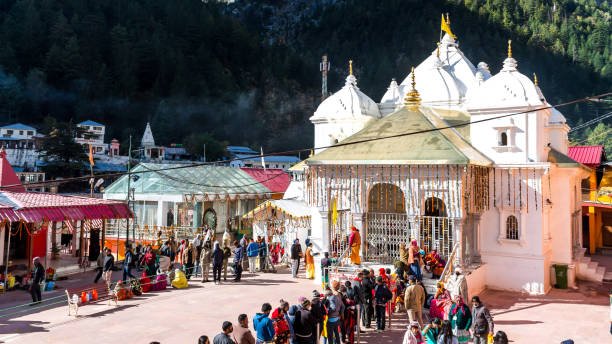 https://media.istockphoto.com/id/1350795264/photo/gangotri-temple-the-origin-of-the-river-ganges-and-seat-of-the-goddess-ganga.jpg?s=612x612&w=0&k=20&c=8tm7E-cjTRlcYFnE8w9usFIHCzdwHXm8gU5G2UoTOYo=